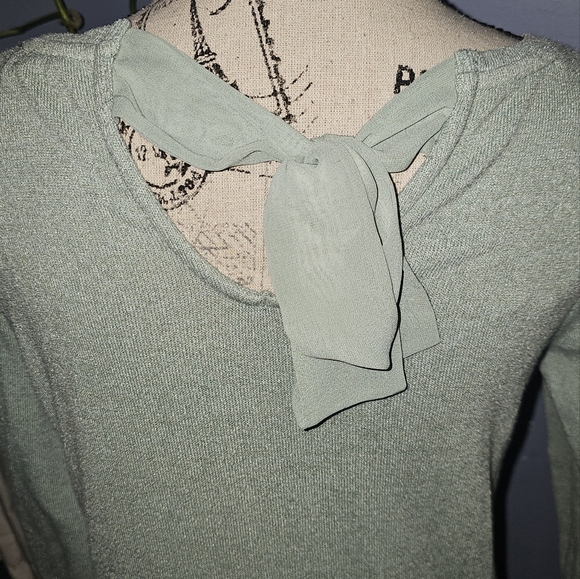 Lc lauren Conrad sweater - Picture 3 of 7
